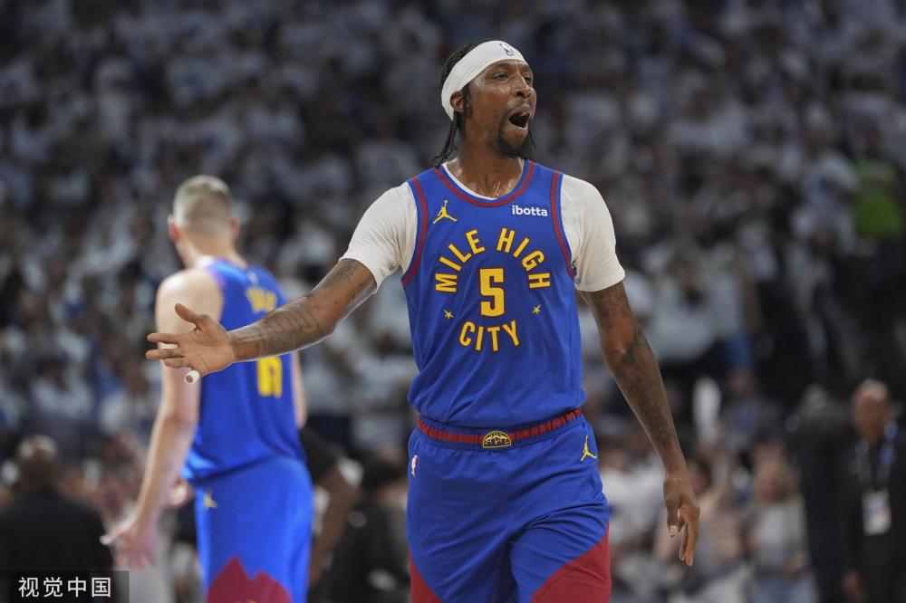 她们还积极 她们还积极