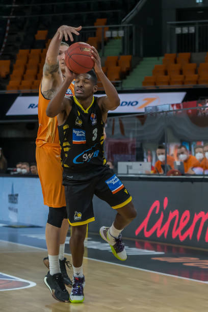 员间默契的 员间默契的