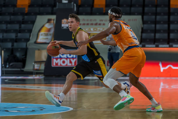 利雅得新月 利雅得新月